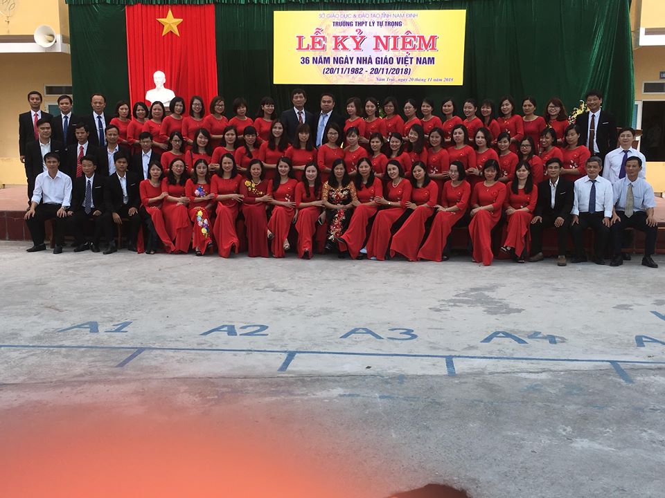 tâp thể hội đồng sư phạm