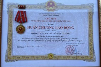 Đường link video lịch sử Trường THPT Lý Tự Trọng nhân dịp Lễ kỉ niệm 60 năm thành lập trường (24/3/2019)